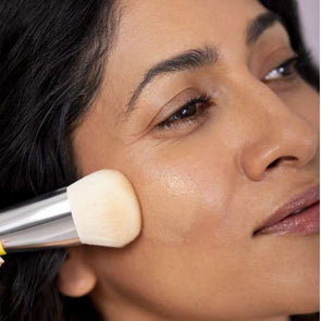 Why synthetic makeup brushes are better than natural ones