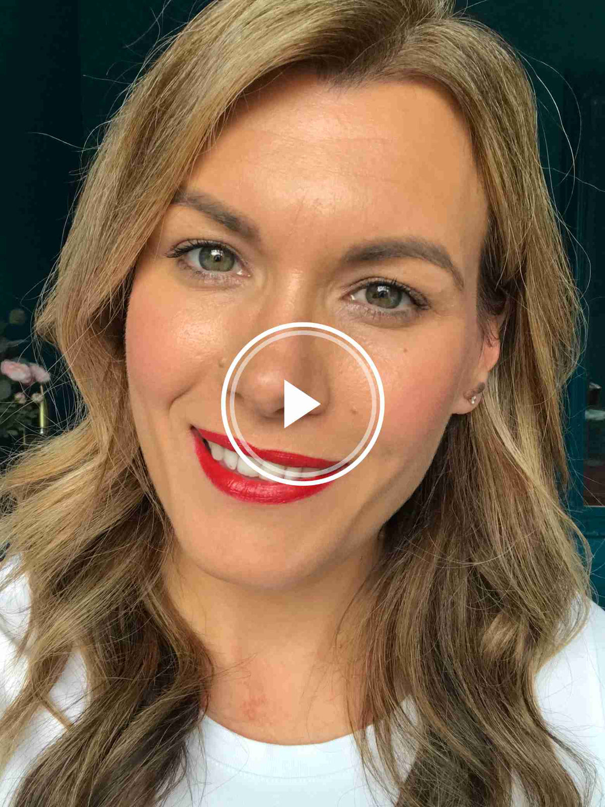 How to apply Lip Luxe