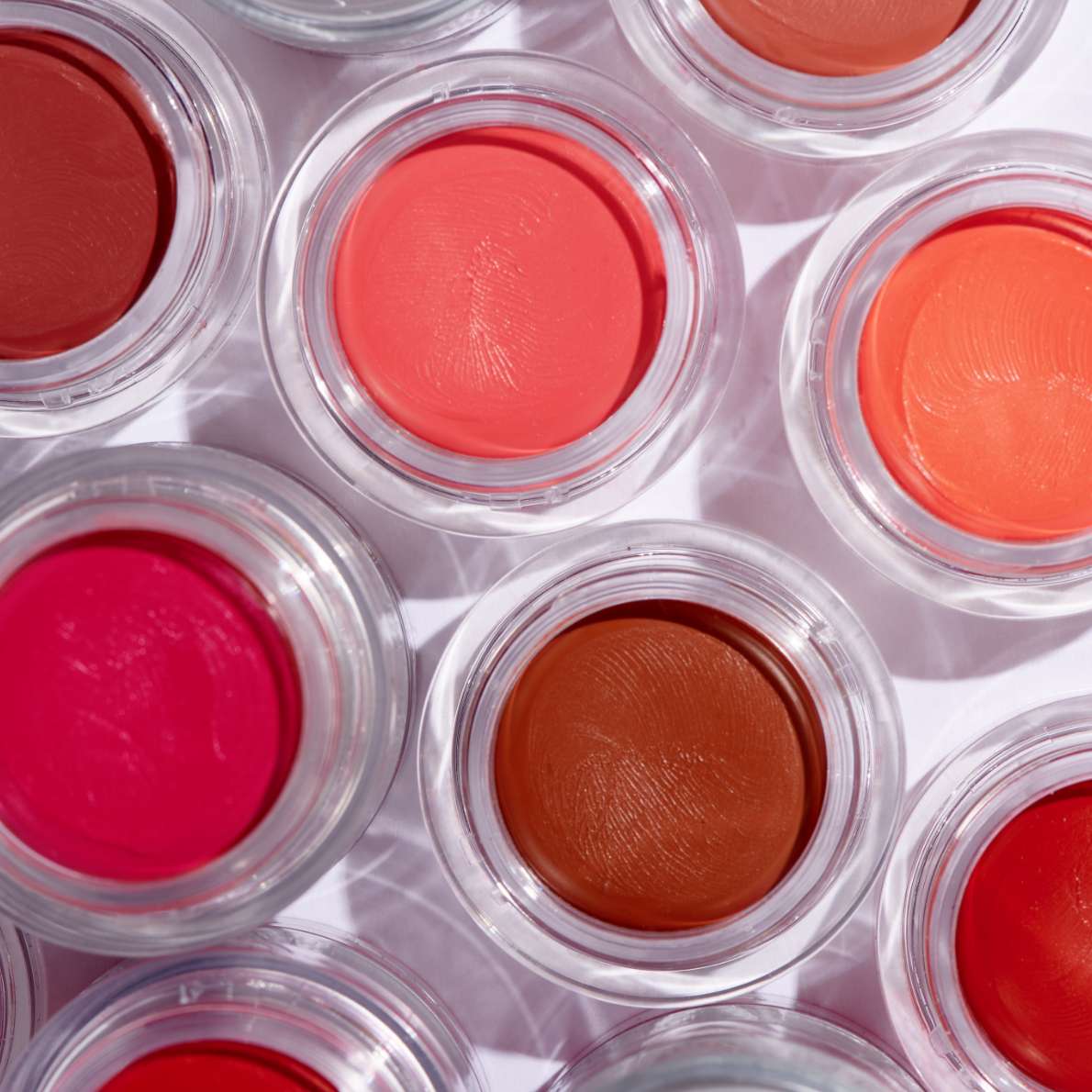 How to apply cream lipstick