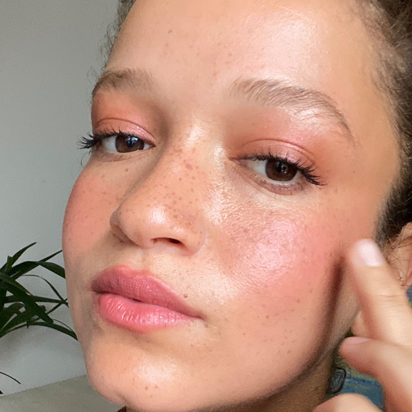 The Perfect Way To Line A Smoky Eye