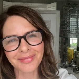 Catch Up & A Nurturing Facial Massage